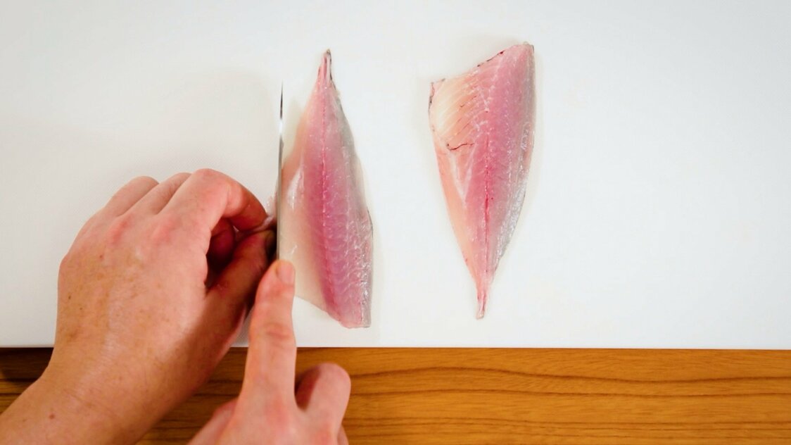 Japanese Seafood Culture: How to Fillet a Horse Mackerel