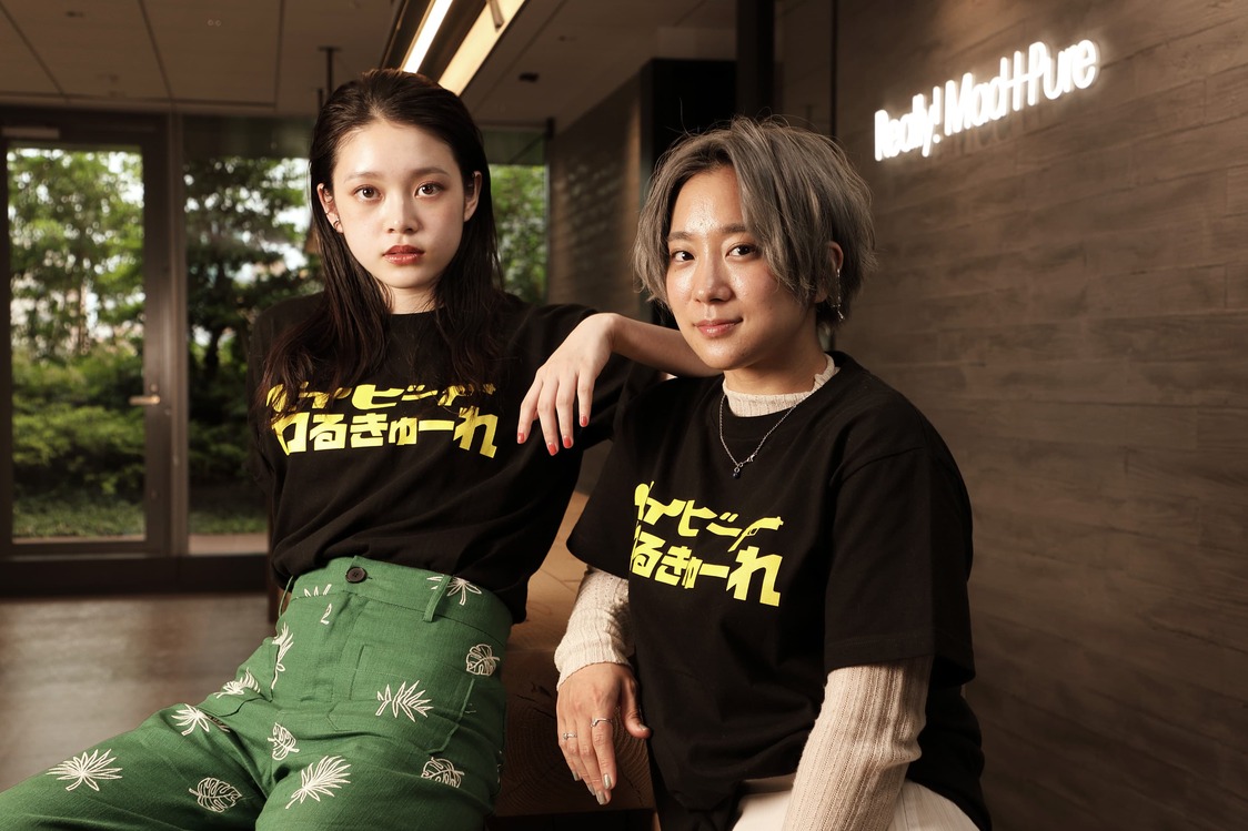 髙石あかり＆伊澤彩織「バイトが苦手」な殺し屋コンビを熱演　映画『ベイビーわるきゅーれ』