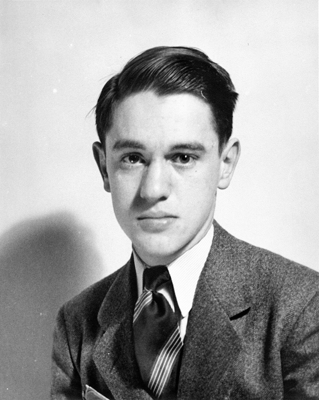 Donald Keene, aged 16, around the time that he entered Columbia University in 1938. (Courtesy Donald Keene Center Kashiwazaki)