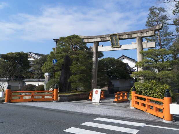 京の都の南方を守護する城南宮