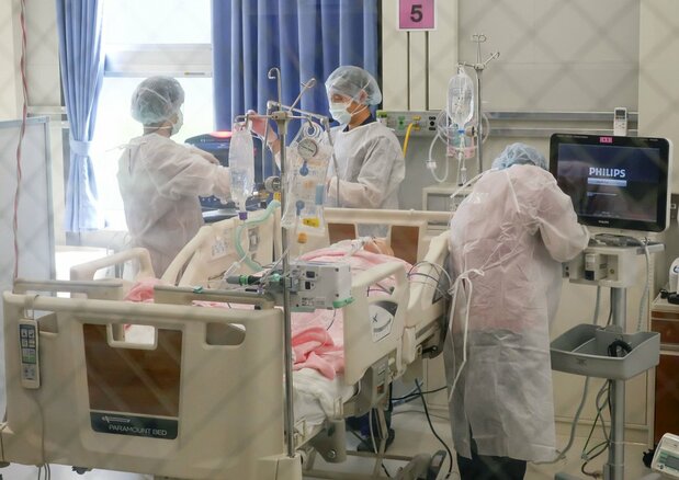 「大阪コロナ重症センター」で行われた医療研修(共同)