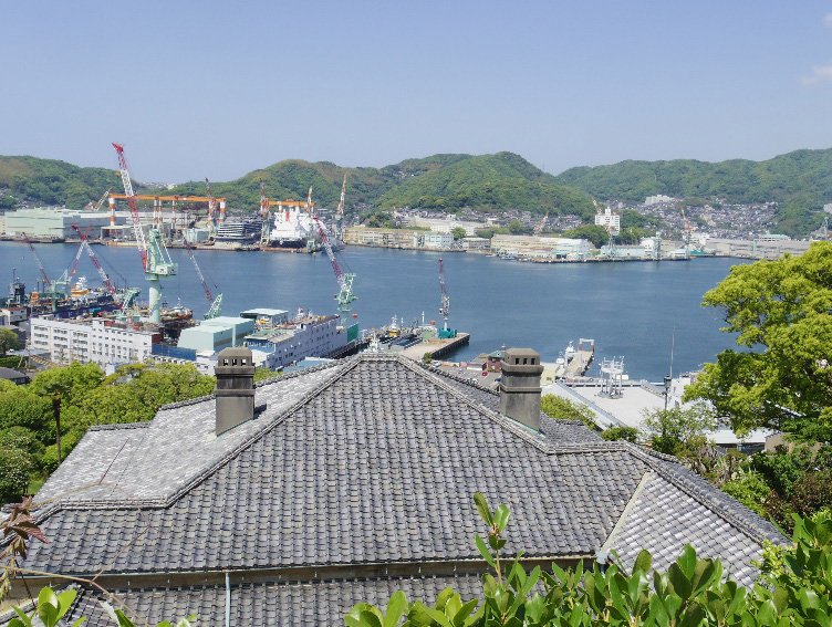从哥拉巴园眺望长崎造船厂和长崎港