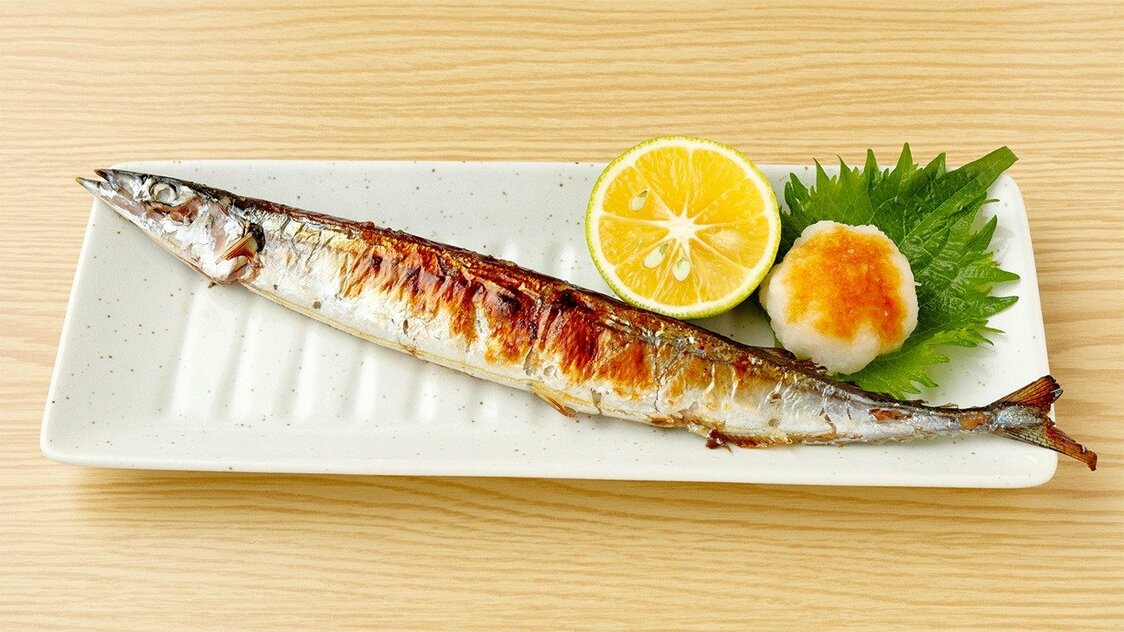 サンマの塩焼き（PIXTA）