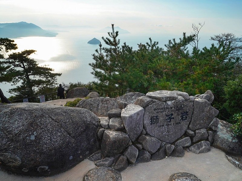 Desde el mirador de Shishiiwa se puede admirar la belleza de las múltiples islas.