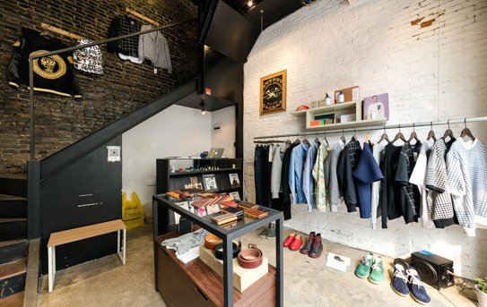 صورة لمتجر ”FASICART“ من الداخل. بدء رواج متاجر الأزياء المختارة ”Select shop“ في شنغهاي