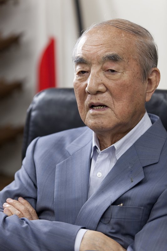 « Japonais, ayez plus d’appétit ! » déclare l’ancien Premier ministre Nakasone Yasuhiro