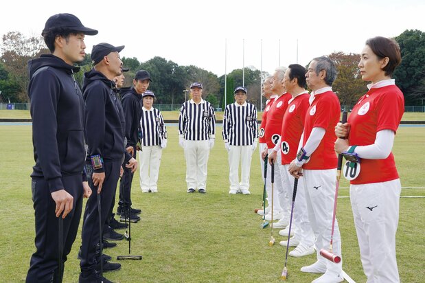 サクラが経営する「桜ハウス」の競合施設「漆黒の杜」が送り込んだ強敵と決戦 ©2023「それいけ!ゲートボールさくら組」製作委員会