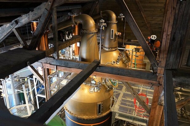 La distillerie de Saburômaru utilise un alambic tout à fait révolutionnaire. Il est radicalement différent des alambic traditionnels fabriqués avec des tôles de cuivre.
