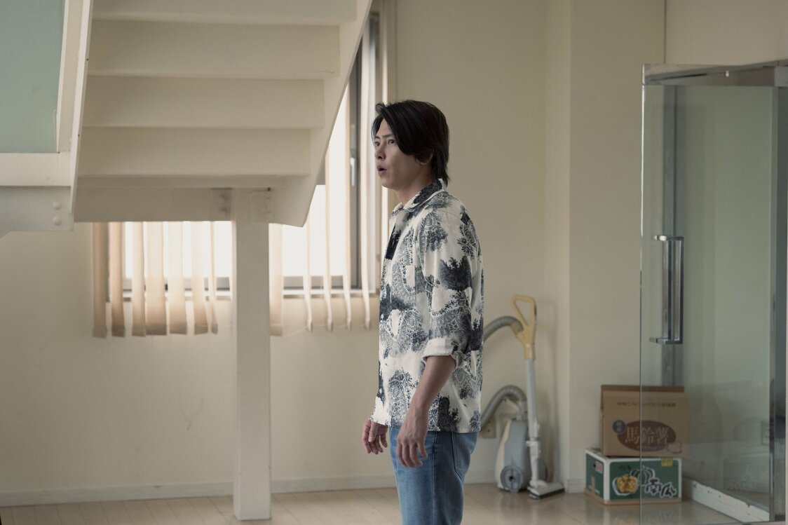 ホストのアキラ（山下智久）もシーズン1から再登場　Photo: James Lisle/WOWOW