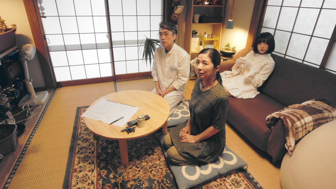会話の端々に現代社会への痛烈な皮肉を読み取ることができる　©2020 PFFパートナーズ（ぴあ、ホリプロ、日活）／一般社団法人PFF