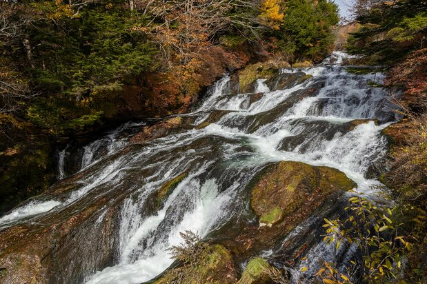 There is a walking trail along Ryūzu Waterfall. This photo was taken at a lookout midway along the trail.