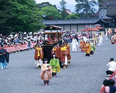 京都御所にて。（写真提供＝京都市観光協会）