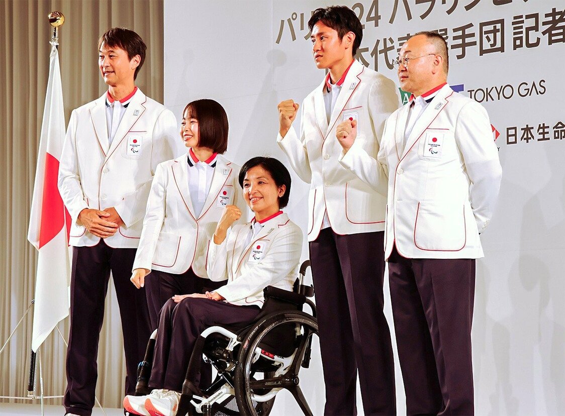 À la cérémonie de création de la délégation paralympique de Paris, le 16 juillet 2024 à Tokyo. (Photo : Nippon.com)