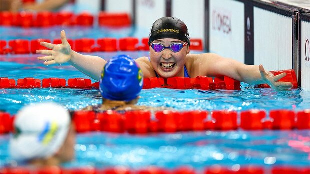 Tsujiuchi Ayano exulte après avoir terminé à la troisième place. (Reuters)