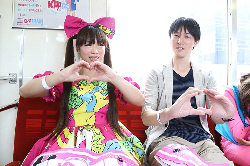 El tren Seibu KPP, un ferrocarril inspirado en Kyari Pamyu Pamyu