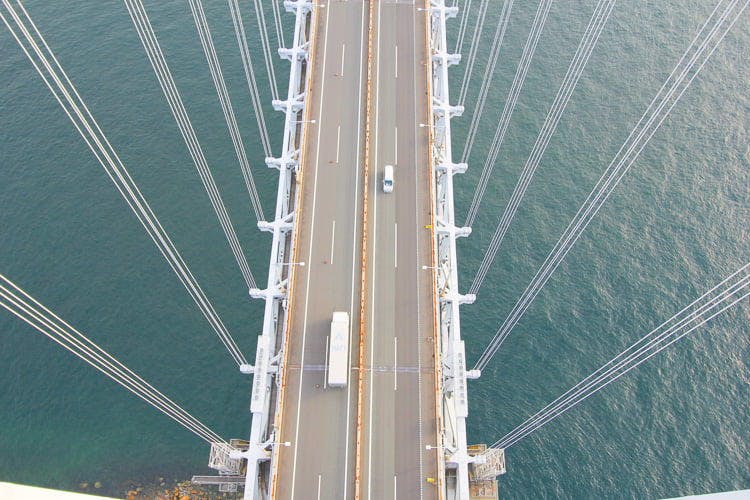 立ち入り禁止ゾーンをゆく！　大迫力の「瀬戸大橋スカイツアー」に潜入した
