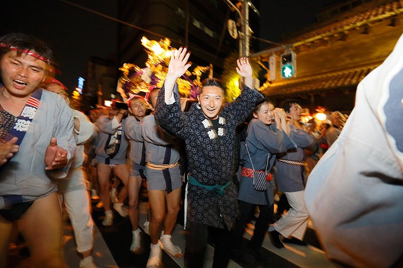 三条街道联合举行的前夜祭祀开始了