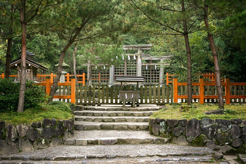 大神神社的攝社・檜原神社的三座鳥居