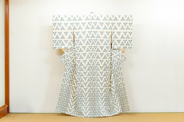木版摺更紗着物「群羽葉」第50回日本伝統工芸展