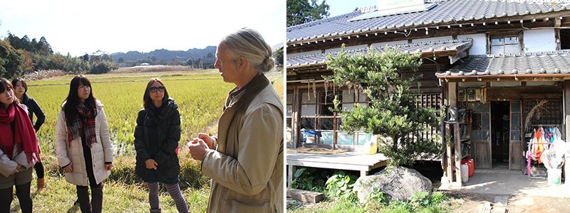 Participantes visitan el Campo de Brown en Chiba como parte del curso La Producción en Japón. Los trabajos de campo y las excursiones son aspectos importantes para la toma de contacto de los participantes que viven y trabajan en Tokio con las comunidades rurales.