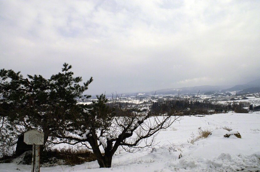 長野県東御市の鍛錬所から雪の八ヶ岳を一望