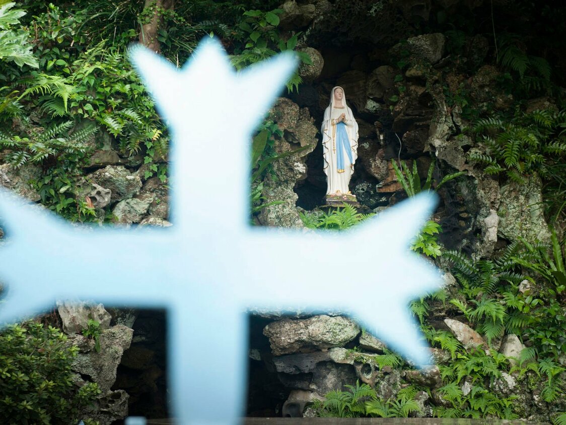 La grotte de Lourdes de l’église d’Imochiura