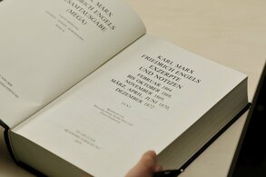 ドイツ語での編集に携わった『MEGA』第4部18巻