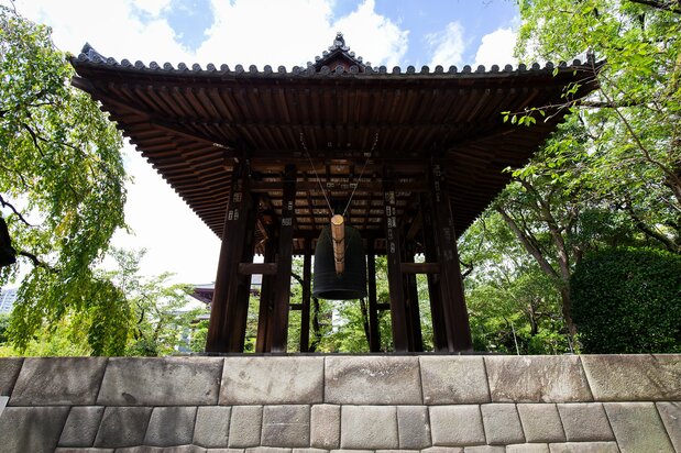 The Daibonshō was considered one of Edo’s three great temple bells.