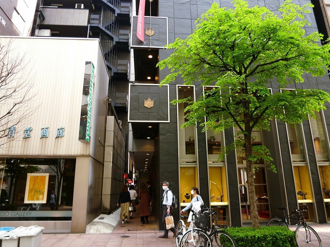 「ラインゴールド」の跡地付近（並木通り）