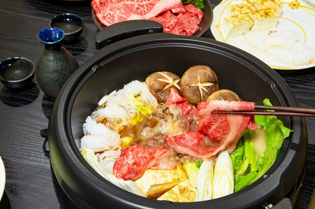 Para preparar sukiyaki no es necesario utilizar cortes tan exclusivos como los destinados al bistec; piezas como la pierna o la espaldilla son más que suficientes. (PhotoAC)