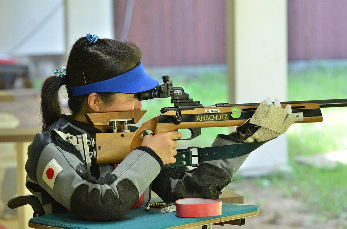 Taguchi pratique le tir juste avant les Jeux de Londres de juillet 2012. (Photo fournie par elle-même)