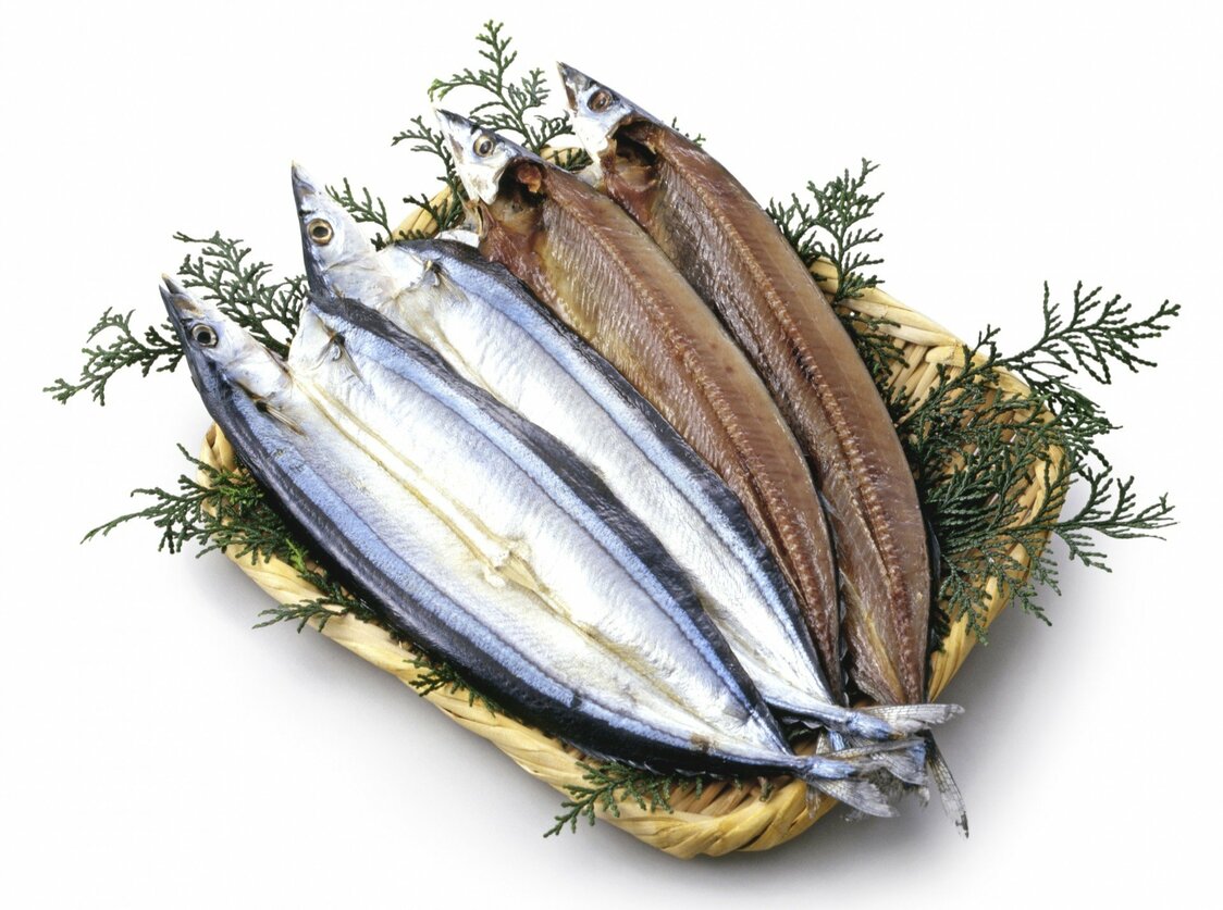 سمك السانما، أو سمك السوري المحيط الهادئ، الذي تم تحضيره على طريقة أوداوارا-بيراكي (© Photo AC)