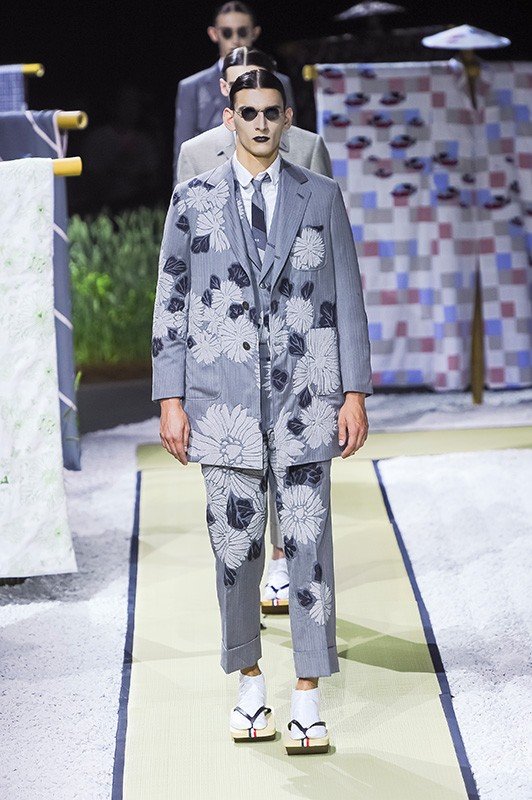 Trajes de caballero de la colección primavera-verano 2016 de Thom Browne. ©Fashion Press