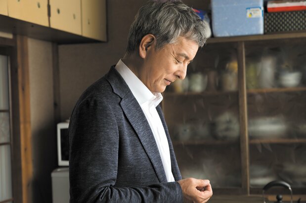 映画『みとりし』より。榎木孝明演じる主人公「柴 久生」のモデルが柴田久美子さん ©2019「みとりし」製作委員会