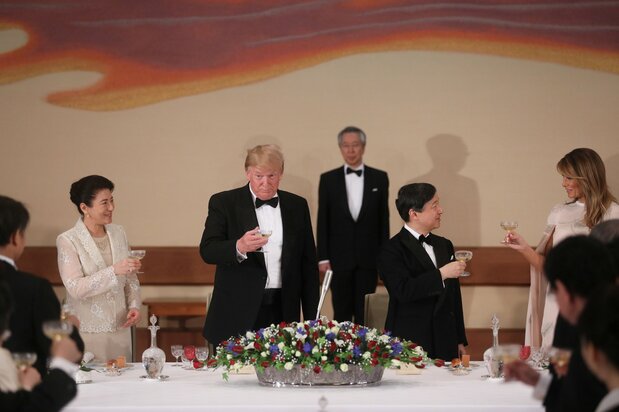 トランプ米大統領夫妻迎え宮中晩さん会(時事)