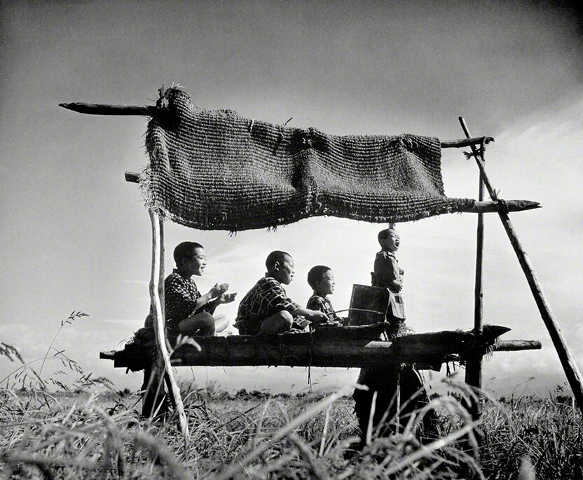 1.“Driving Off Sparrows, Kitsunezaka, Taiyū Village.” Taken by Chiba Teisuke, 1943. © Chiba Teisuke.