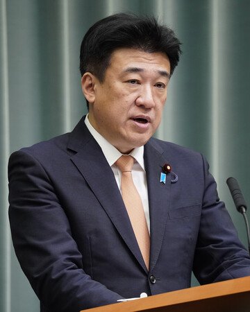 記者会見する木原稔官房長官＝２８日午後、首相官邸