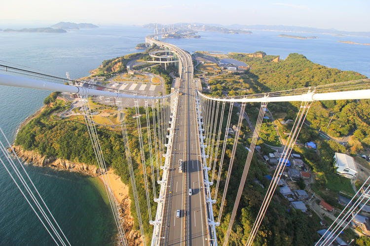 立ち入り禁止ゾーンをゆく！　大迫力の「瀬戸大橋スカイツアー」に潜入した