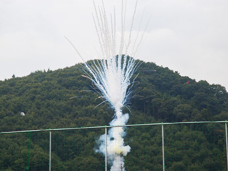A failed ryūsei suffers explodes on the launch tower.