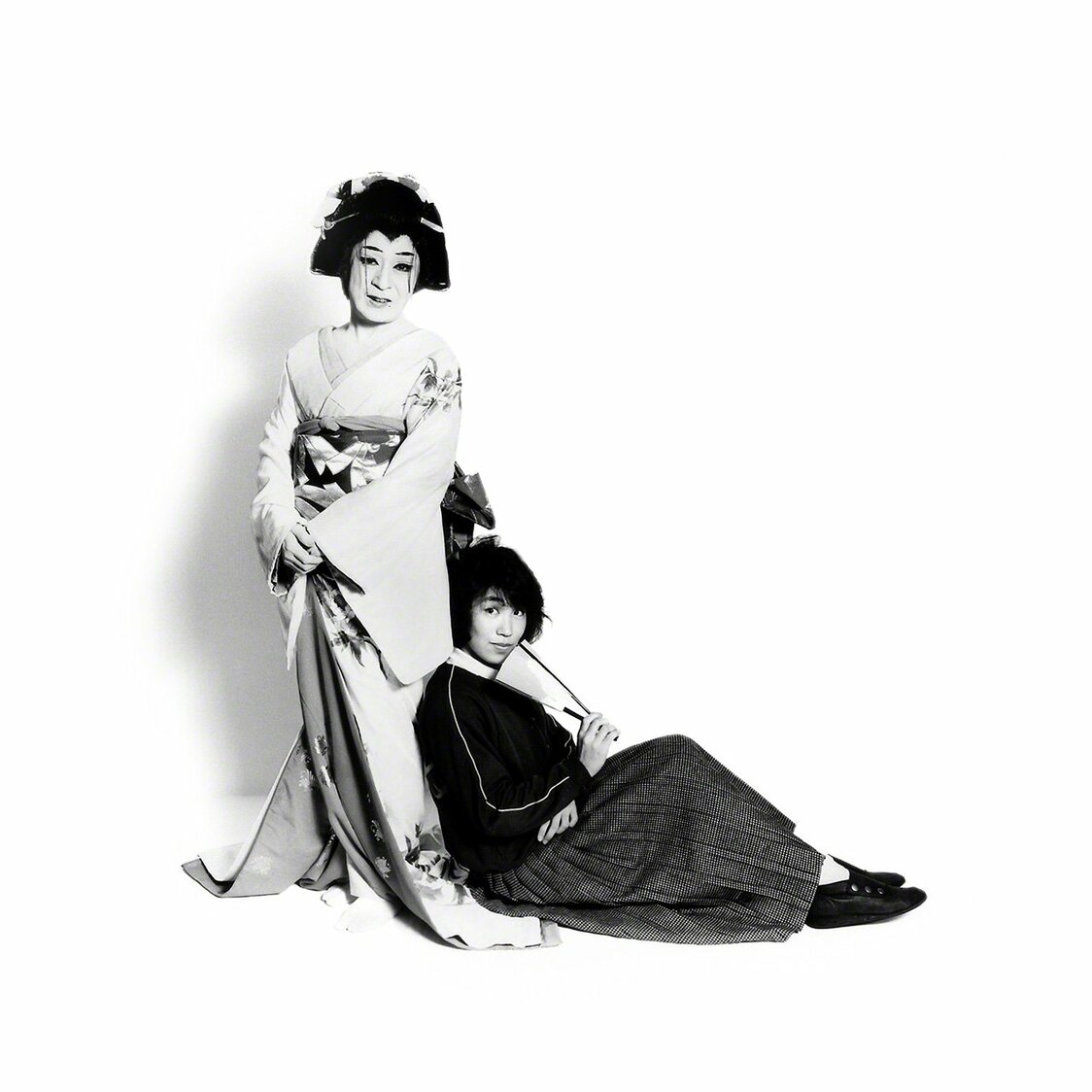 Parent : Nakamura Yûjirô, chef d’une troupe de théâtre. Enfant : Matsumoto Rika, élève d’une école de théâtre.