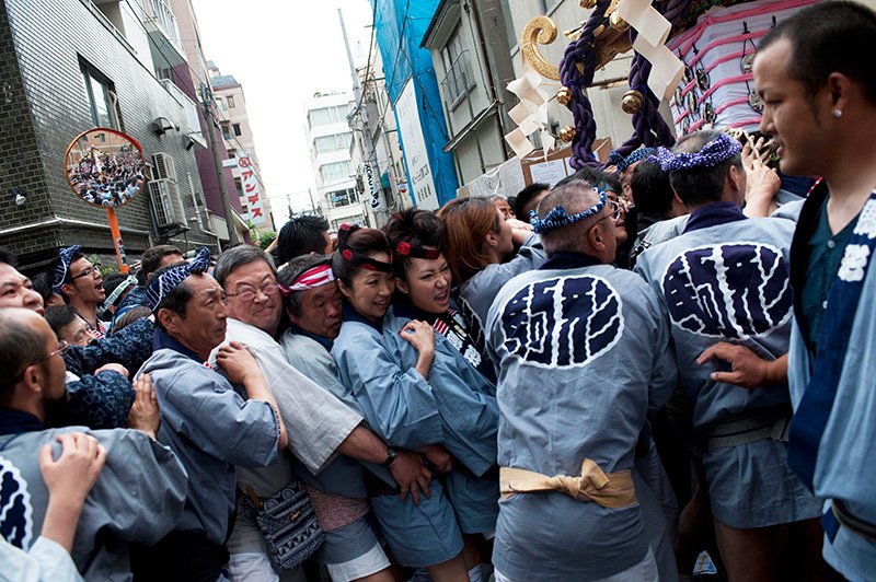 “三社祭”物语：驹形街道“一年中最短的40分钟”