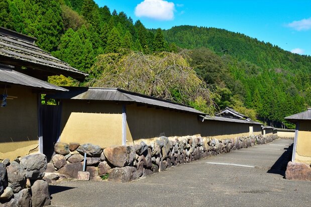 一乗谷朝倉氏遺跡の復原町並（PIXTA）