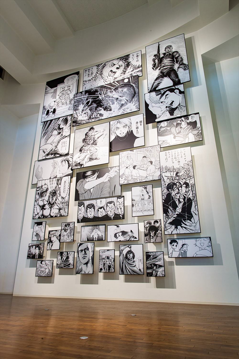 漫画墙上展示的是人气漫画手稿的扩大版（图片提供：横手市增田漫画美术馆）