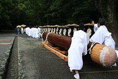 御樋代木奉曳式。（写真提供＝伊勢神宮神宮司庁広報室）