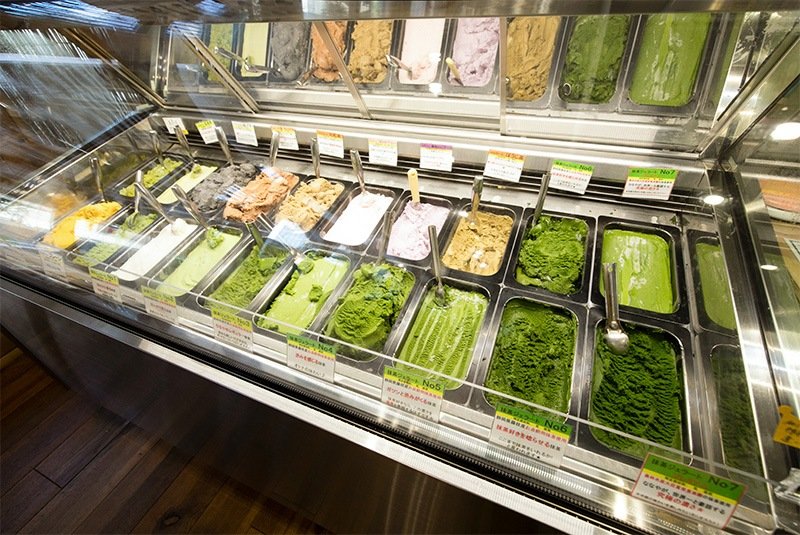 В ассортименте «Наная» – 20 видов чая, включая 7 видов маття разной концентрации, чай ходзитя и японский чёрный чай