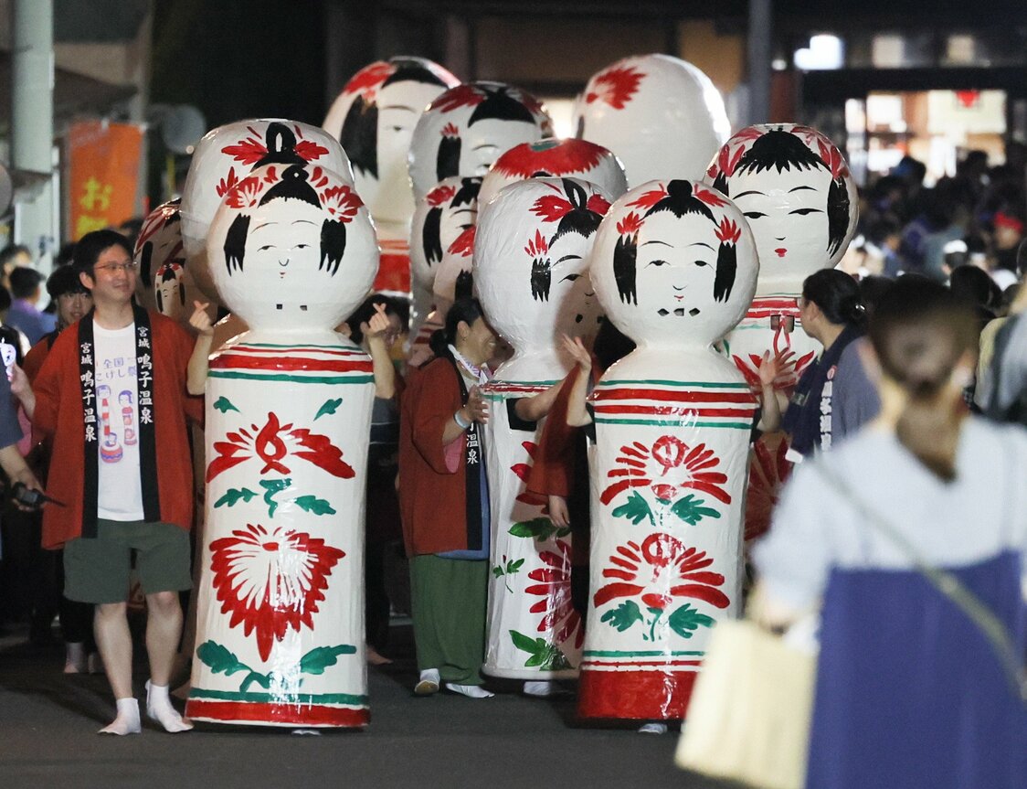 Le Festival national des kokeshi, en août 2024 (Jiji)