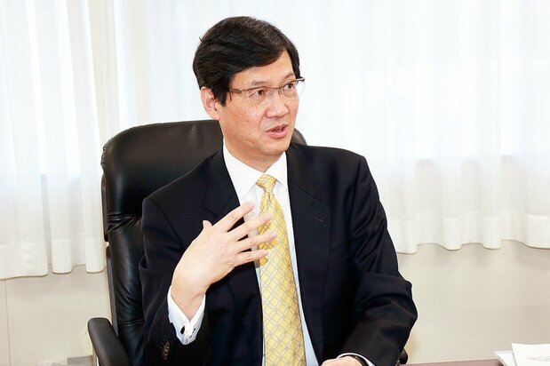 由木文彦事务次长
