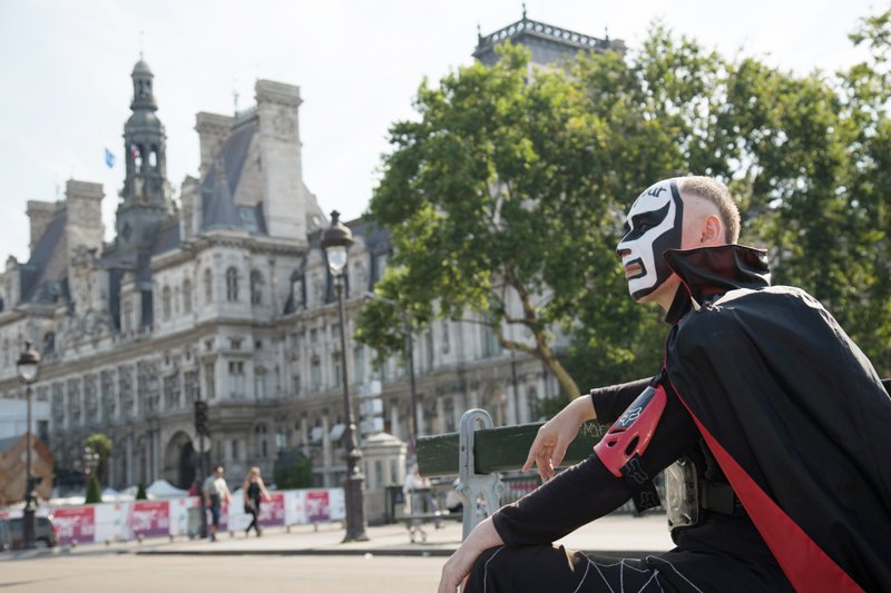 Malgré un programme très chargé, Tekken a pu trouver un peu de temps pour visiter Paris.