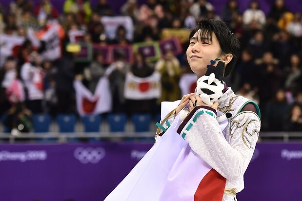 平昌五輪ではけがが完治しない中、ぶっつけ本番とも言える演技で金メダルを獲得した(2018年2月17日、韓国・江陵)AFP=時事
