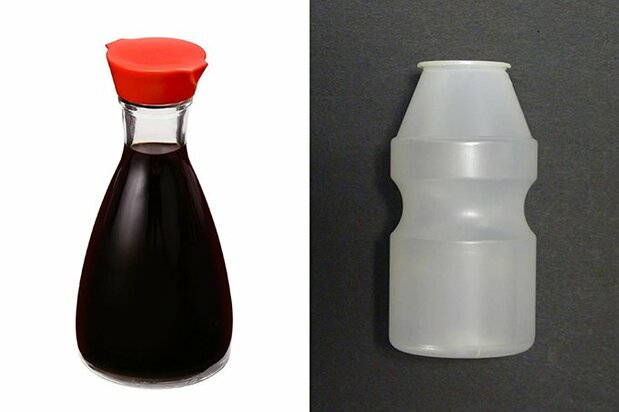左が「しょうゆ卓上びん」(第6031041号)で、右が「ヤクルトプラスチック容器」(第5384525号) 画像:共に特許情報プラットフォーム「J-PlatPat」より